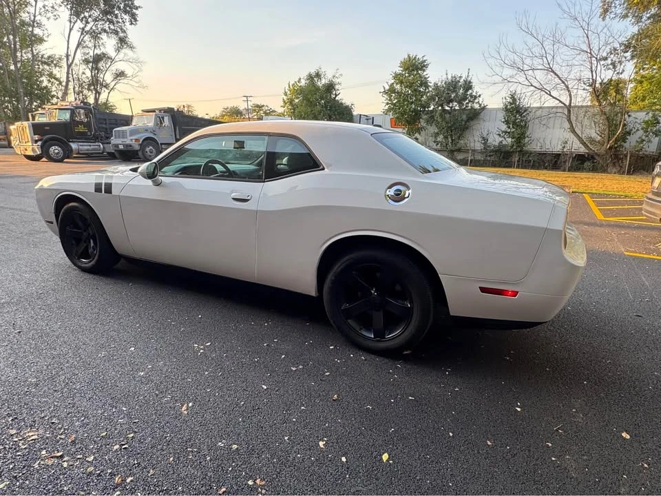 2012 Dodge Challenger 3rd Gen - Image 10 of 20