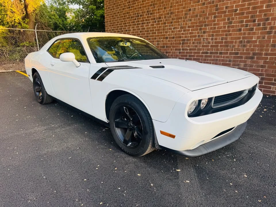 2012 Dodge Challenger 3rd Gen - Image 7 of 20