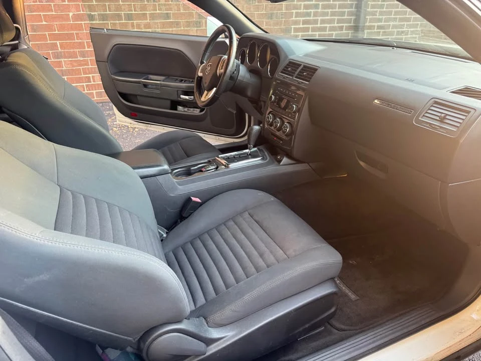 2012 Dodge Challenger 3rd Gen - Image 16 of 20