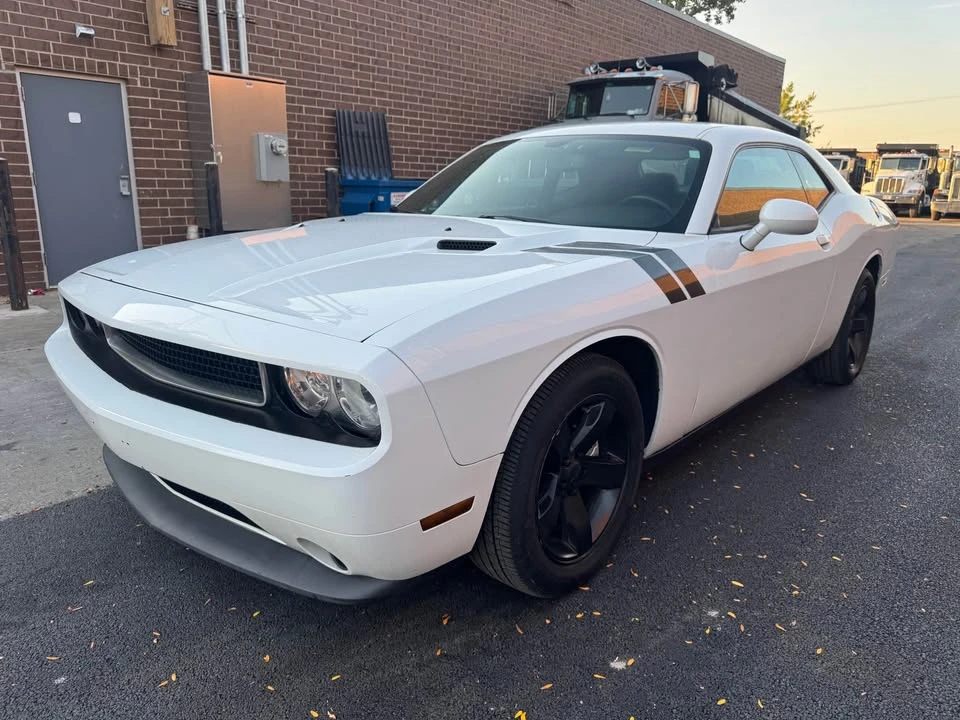 2012 Dodge Challenger 3rd Gen - Image 13 of 20