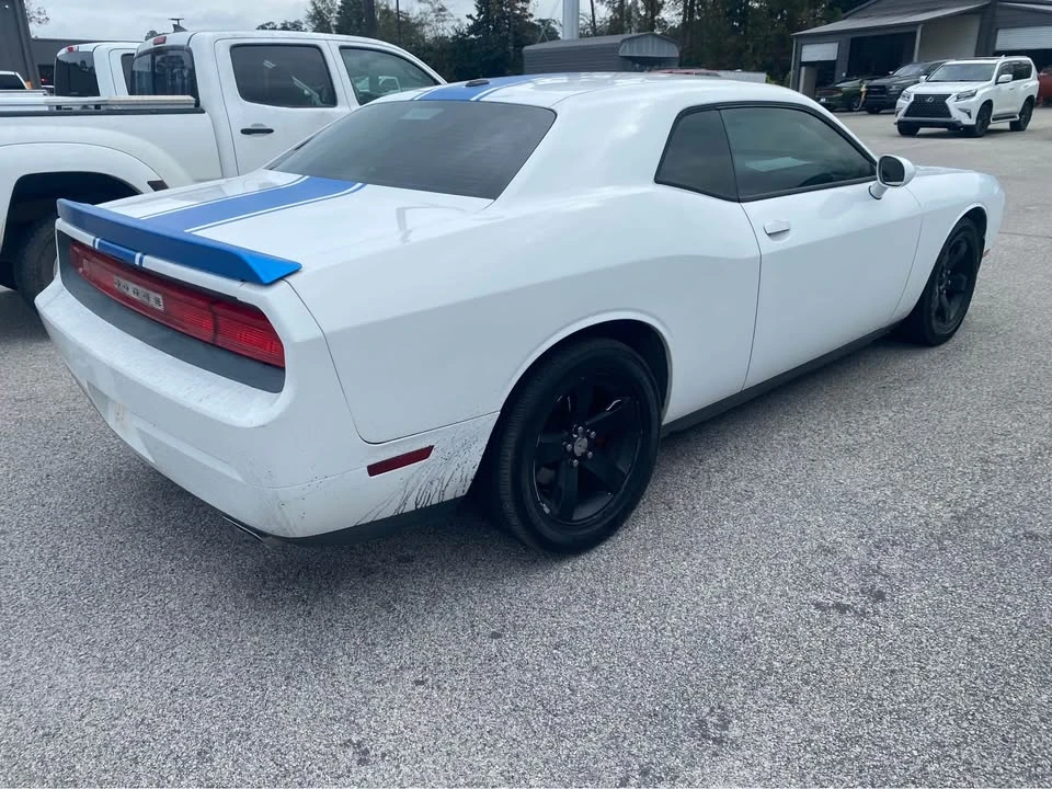 2012 Dodge Challenger - Image 6 of 7