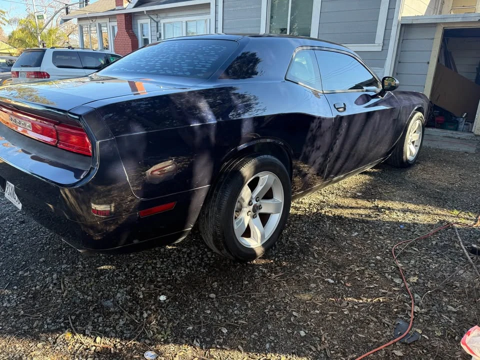 2012 Dodge Challenger 3rd Gen - Image 4 of 8