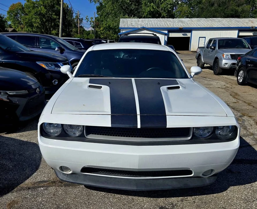 2012 Dodge Challenger 3rd Gen - Image 2 of 10