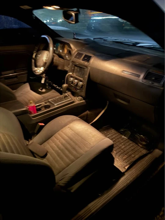 2012 Dodge Challenger 3rd Gen - Image 5 of 8