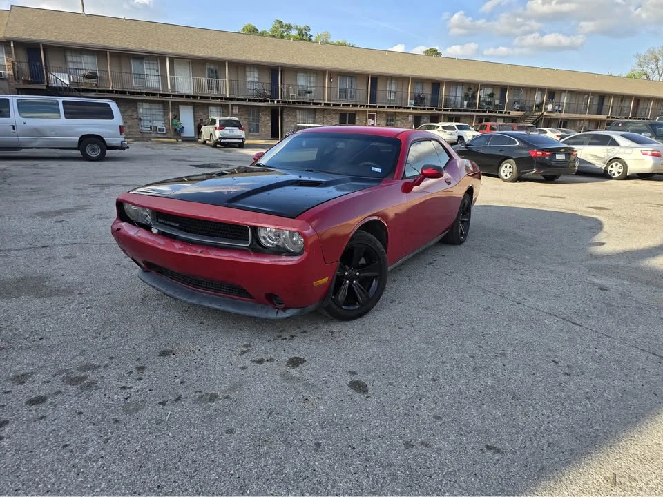2012 Dodge Challenger 3rd Gen - Image 4 of 10