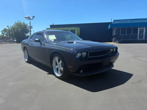 2012 Dodge Challenger Coupe 2D