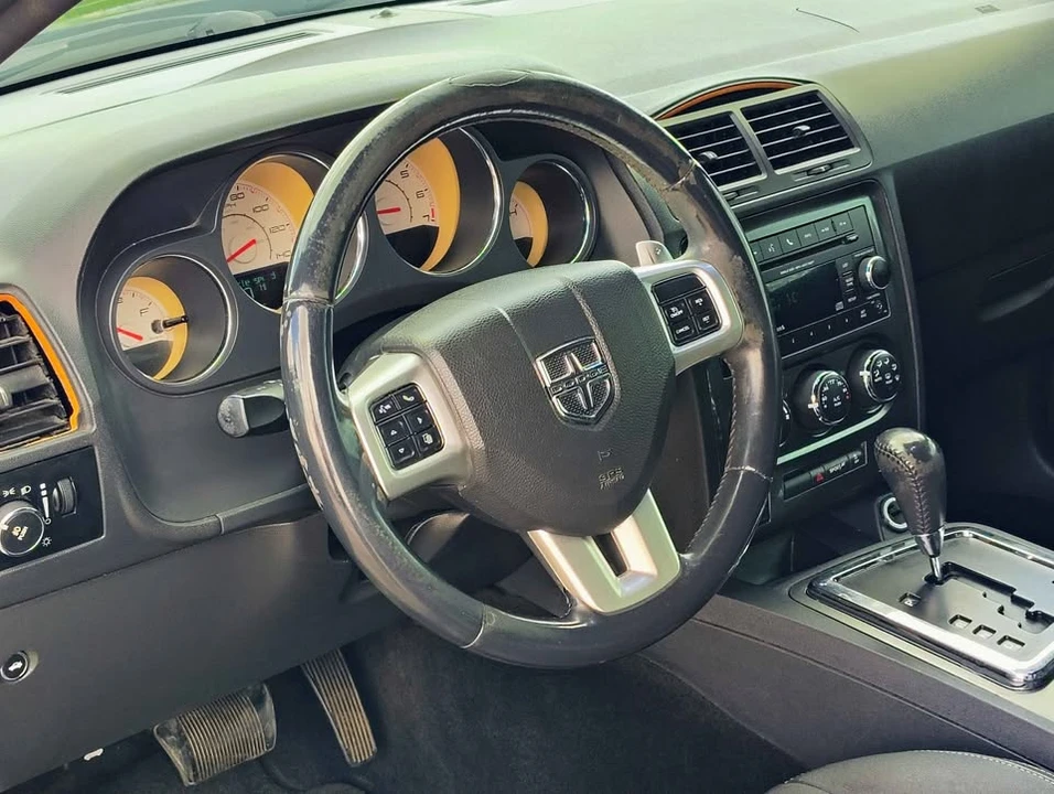 2012 Dodge Challenger 3rd Gen - Image 4 of 5