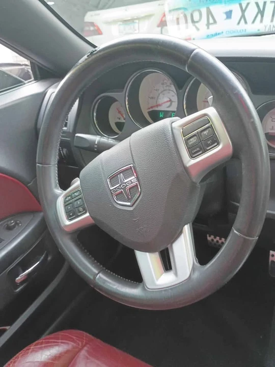 2012 Dodge Challenger 3rd Gen - Image 4 of 8