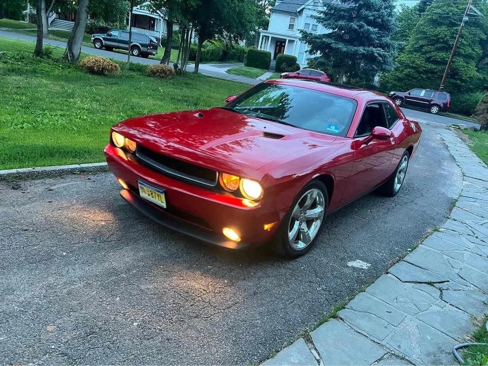 2012 Dodge Challenger 3rd Gen - Image 10 of 12