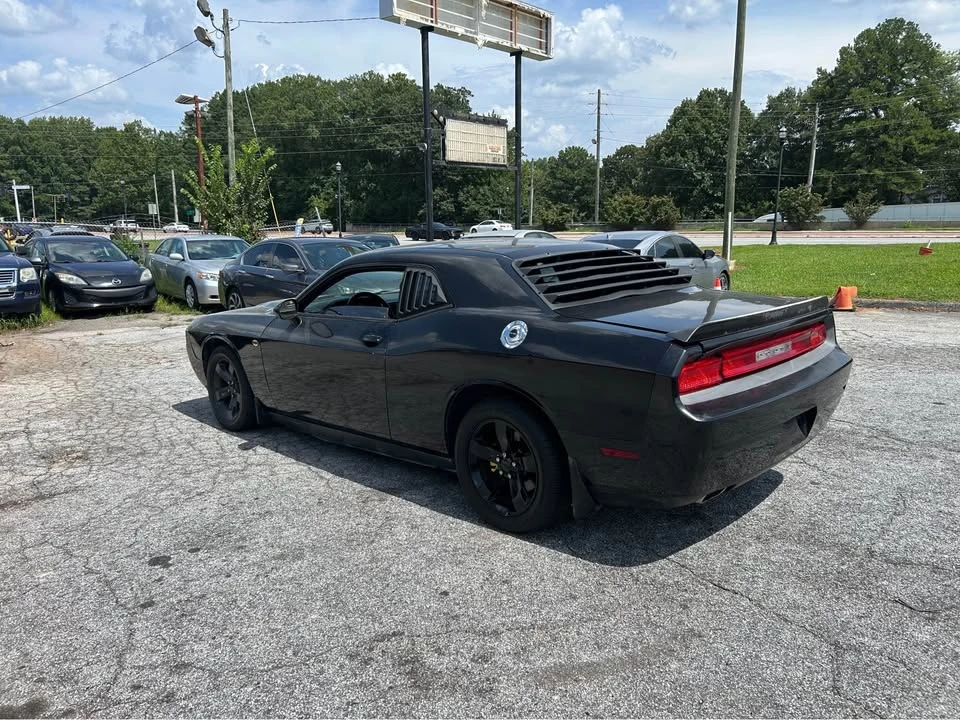 2012 Dodge Challenger 3rd Gen - Image 6 of 13