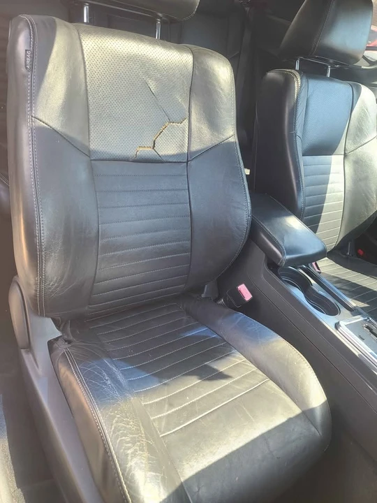 2012 Dodge Challenger 3rd Gen - Image 19 of 20
