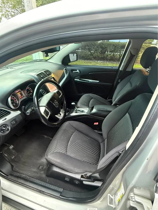 2012 Dodge Challenger 3rd Gen - Image 6 of 8