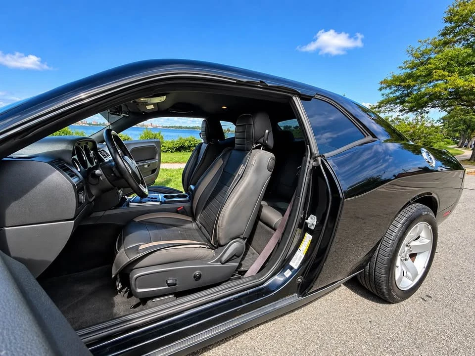 2012 Dodge Challenger 3rd Gen - Image 16 of 20