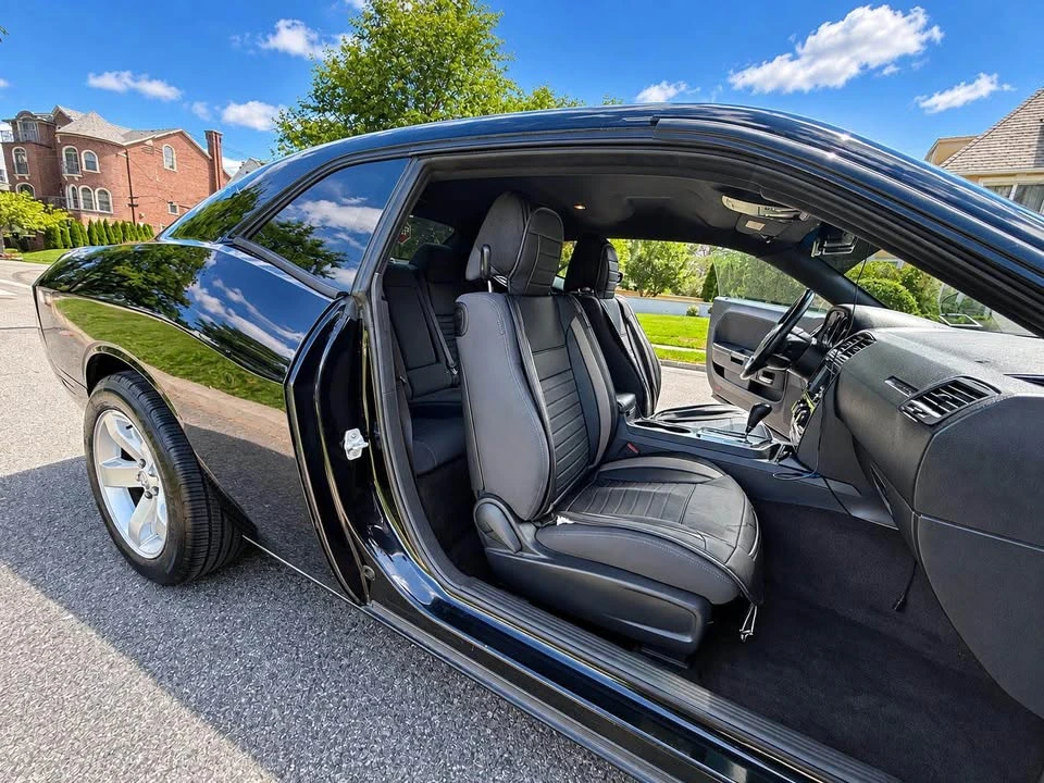 2012 Dodge Challenger 3rd Gen - Image 16 of 20