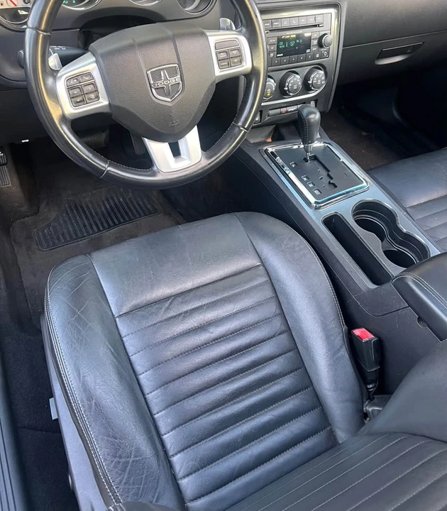 2012 Dodge Challenger 3rd Gen - Image 13 of 16