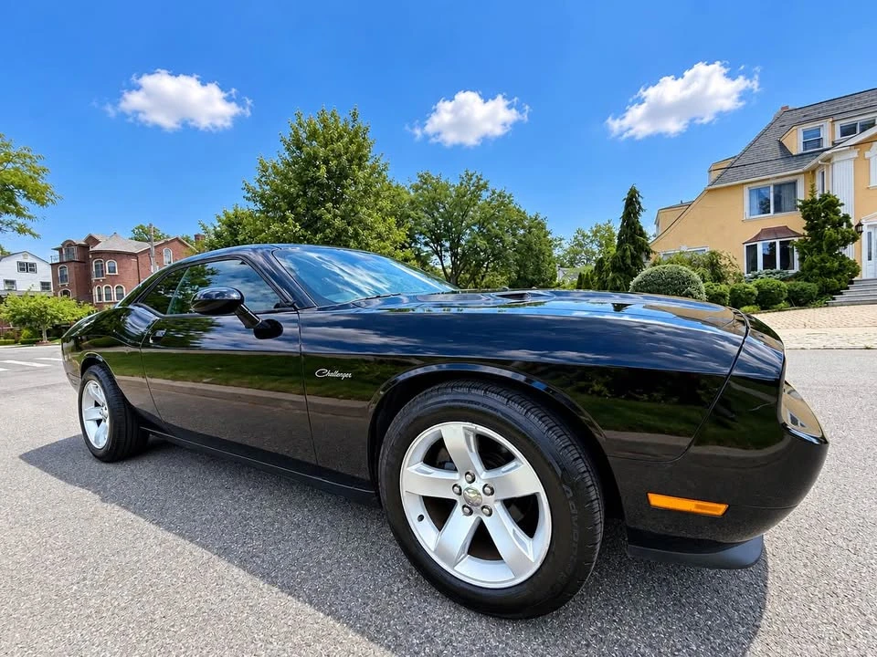 2012 Dodge Challenger 3rd Gen - Image 4 of 20