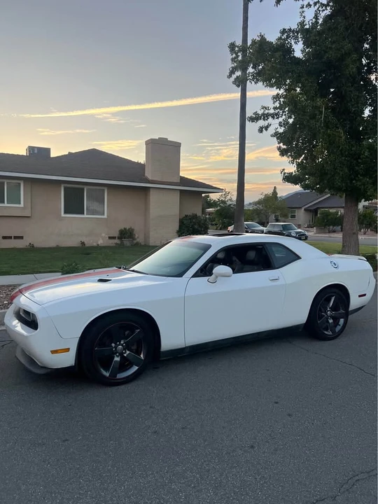 2012 Dodge Challenger 3rd Gen - Image 2 of 16
