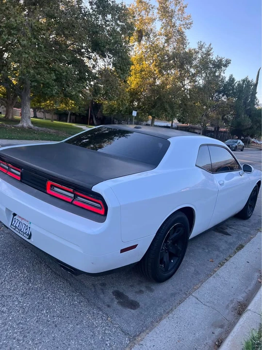 2012 Dodge Challenger 3rd Gen - Image 6 of 11