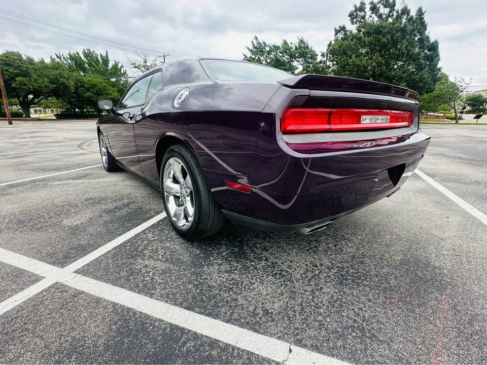 2012 Dodge Challenger 3rd Gen - Image 6 of 13
