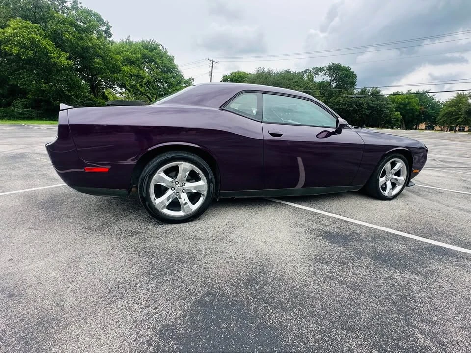 2012 Dodge Challenger 3rd Gen - Image 4 of 13