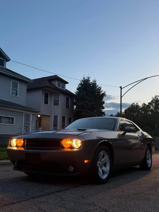 2012 Dodge Challenger 3rd Gen - Image 13 of 16