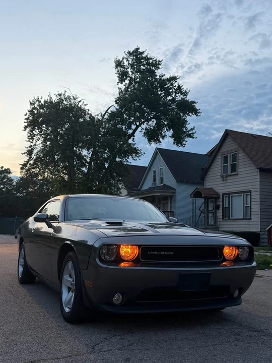 2012 Dodge Challenger 3rd Gen - Image 10 of 16