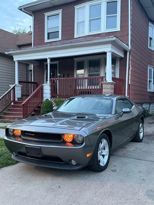 2012 Dodge Challenger 3rd Gen - Image 5 of 16