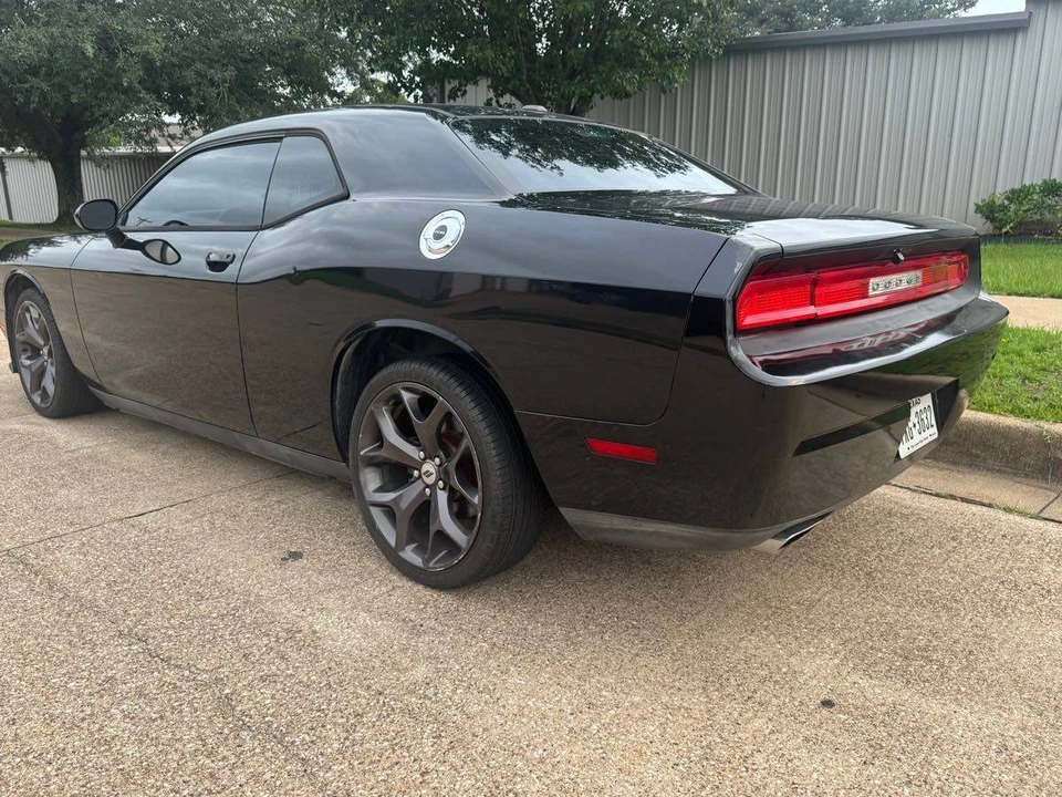 2012 Dodge Challenger 3rd Gen - Image 6 of 18