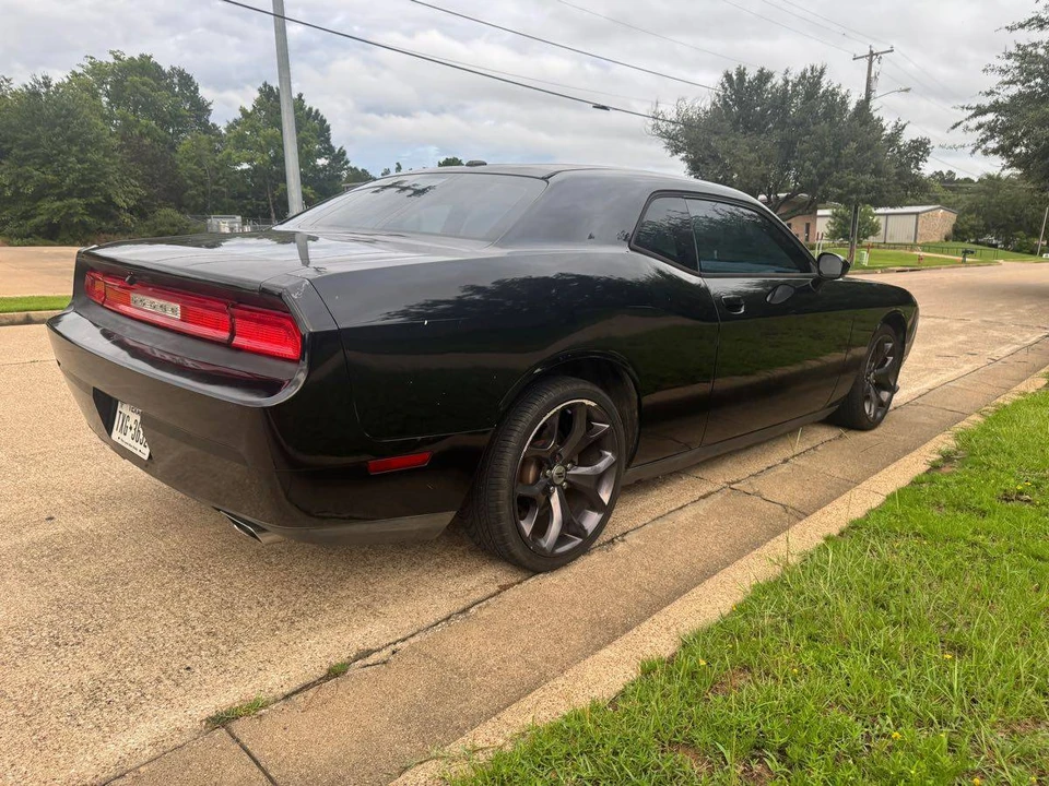 2012 Dodge Challenger 3rd Gen - Image 4 of 18