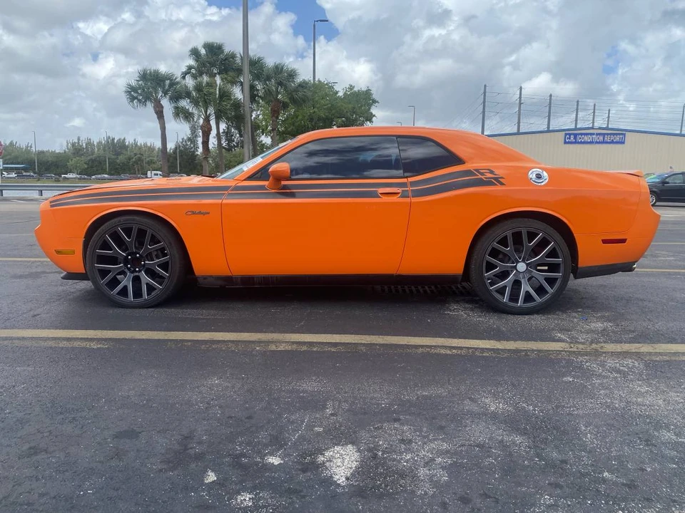 2012 Dodge Challenger 3rd Gen - Image 9 of 10