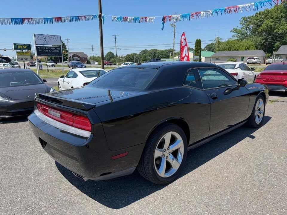 2012 Dodge Challenger 3rd Gen - Image 5 of 16