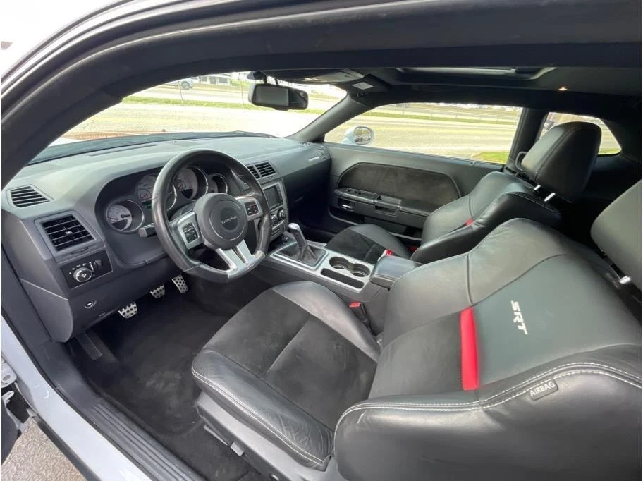 2012 Dodge Challenger 3rd Gen - Image 13 of 20