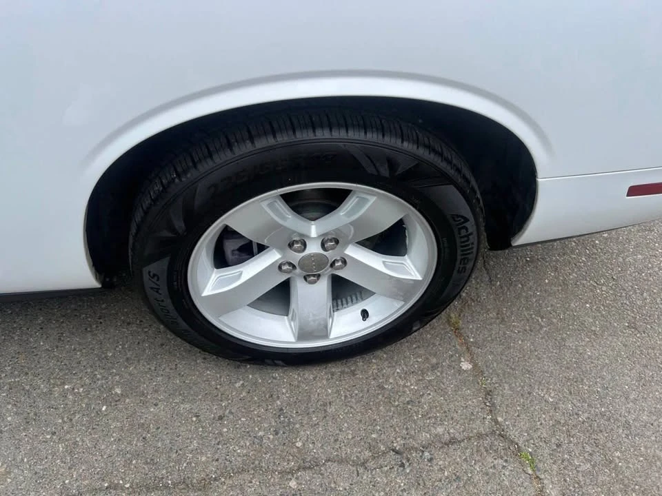 2012 Dodge Challenger 3rd Gen - Image 7 of 19