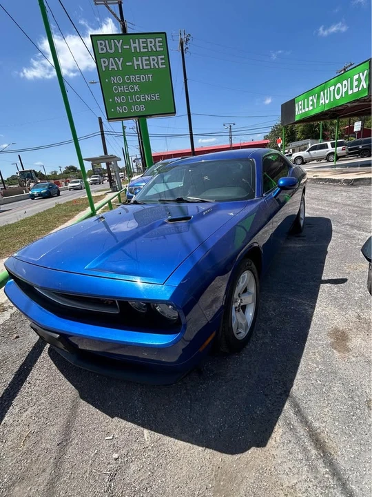2012 Dodge Challenger 3rd Gen - Image 2 of 6