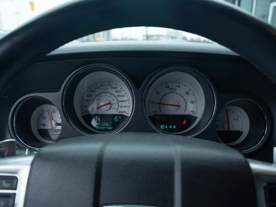 2012 Dodge Challenger 3rd Gen - Image 15 of 19
