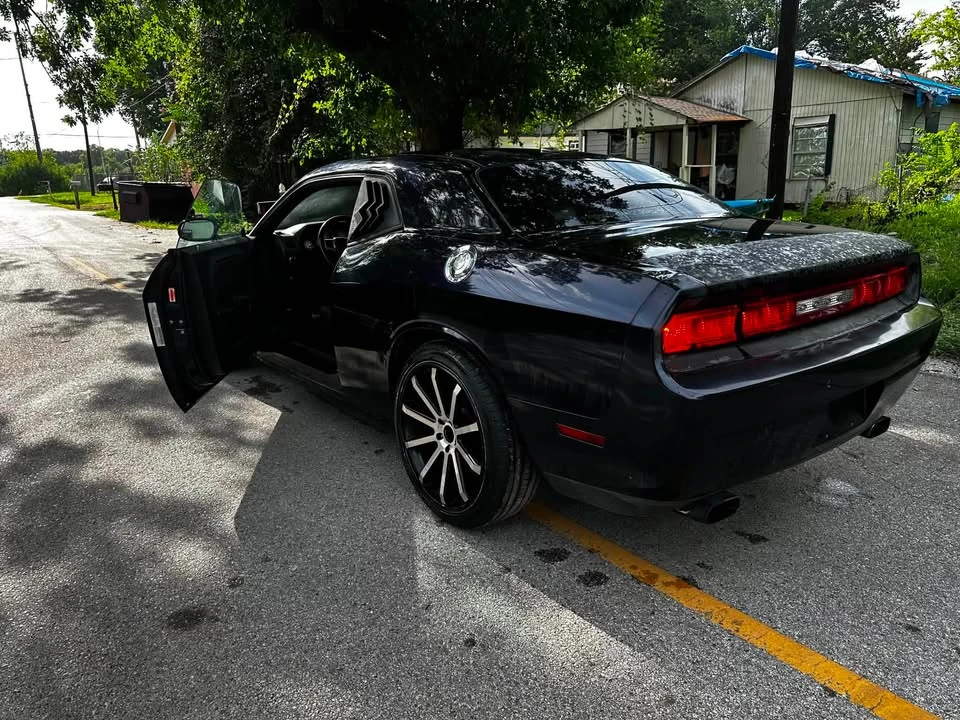 2012 Dodge Challenger 3rd Gen - Image 10 of 11