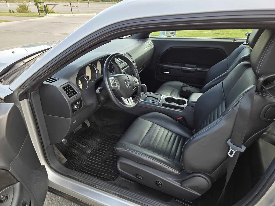 2012 Dodge Challenger 3rd Gen - Image 9 of 13