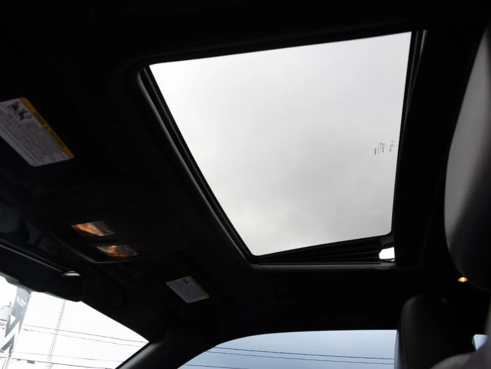 2012 Dodge Challenger 3rd Gen - Image 18 of 20