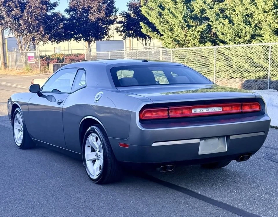 2012 Dodge Challenger 3rd Gen - Image 7 of 13