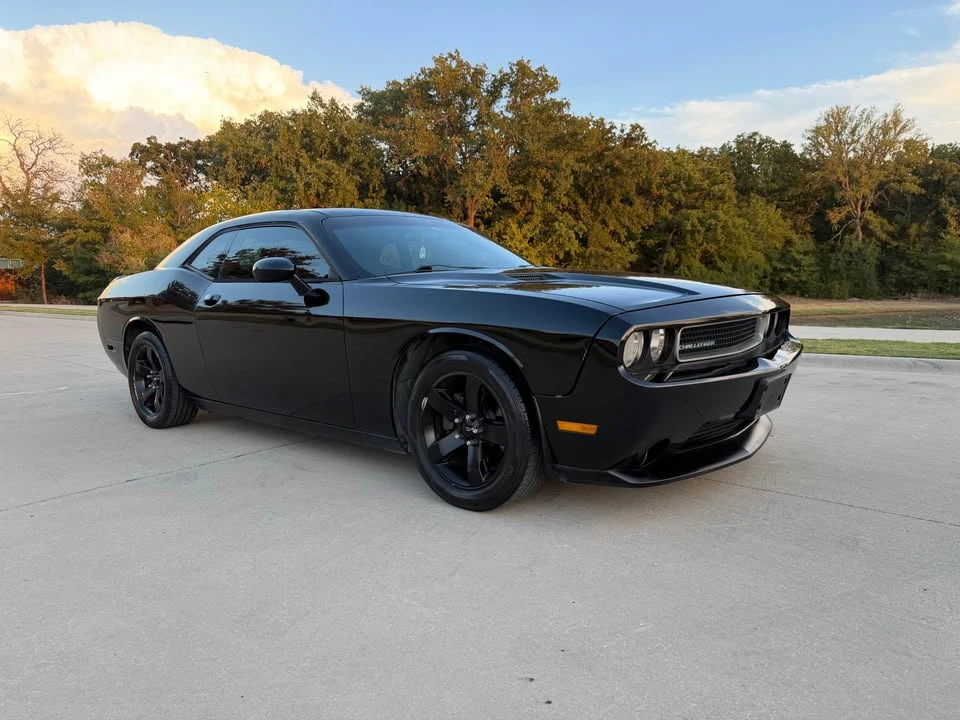 2012 Dodge Challenger 3rd Gen - Image 5 of 8