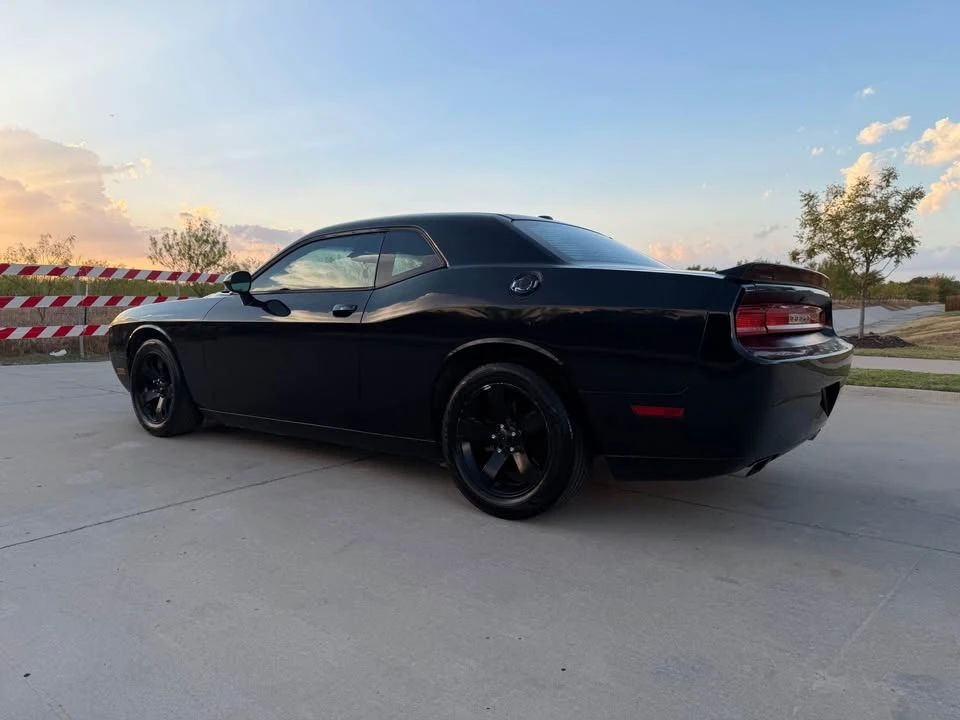 2012 Dodge Challenger 3rd Gen - Image 3 of 8