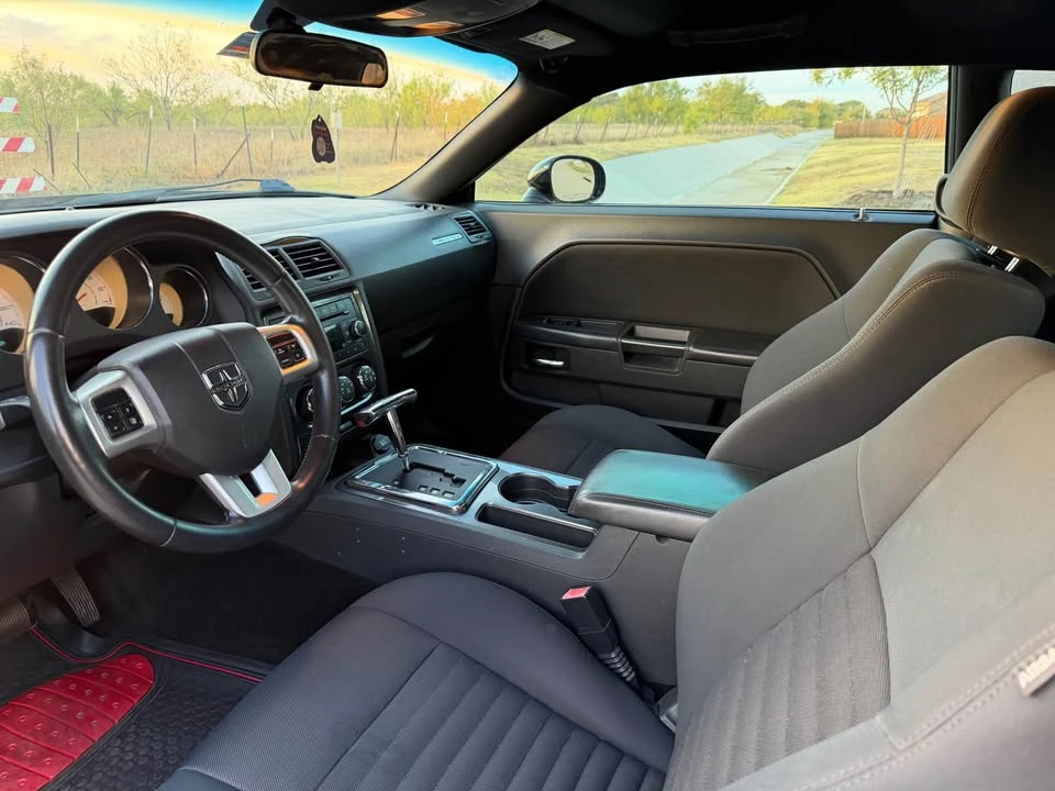 2012 Dodge Challenger 3rd Gen - Image 7 of 8