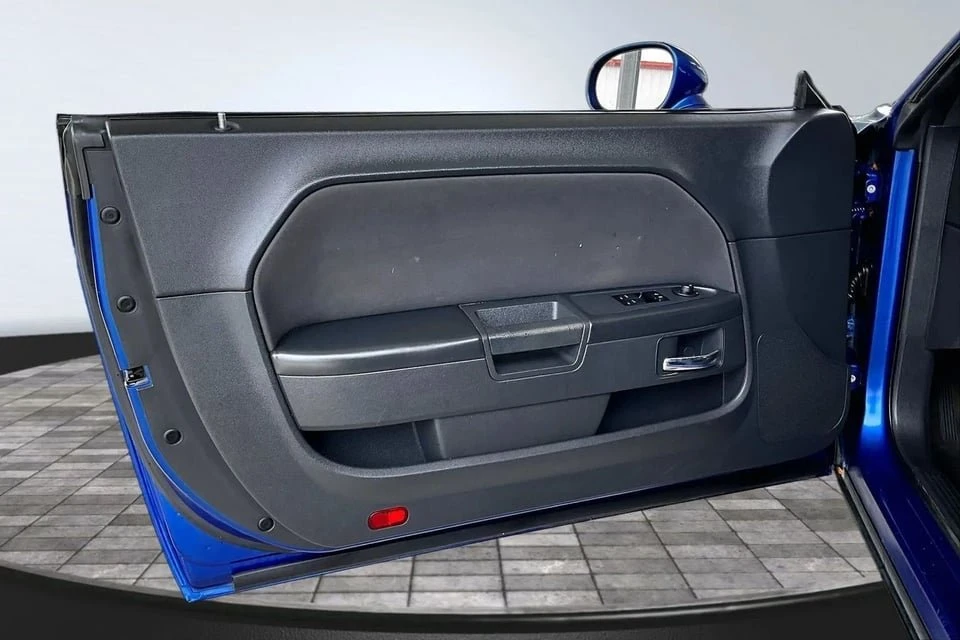2012 Dodge Challenger 3rd Gen - Image 17 of 20