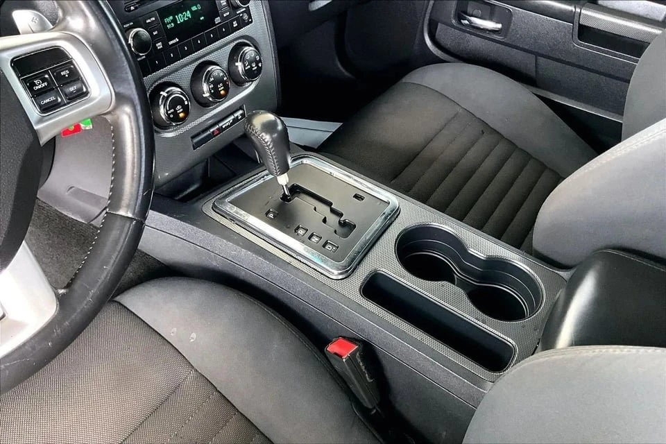 2012 Dodge Challenger 3rd Gen - Image 15 of 20