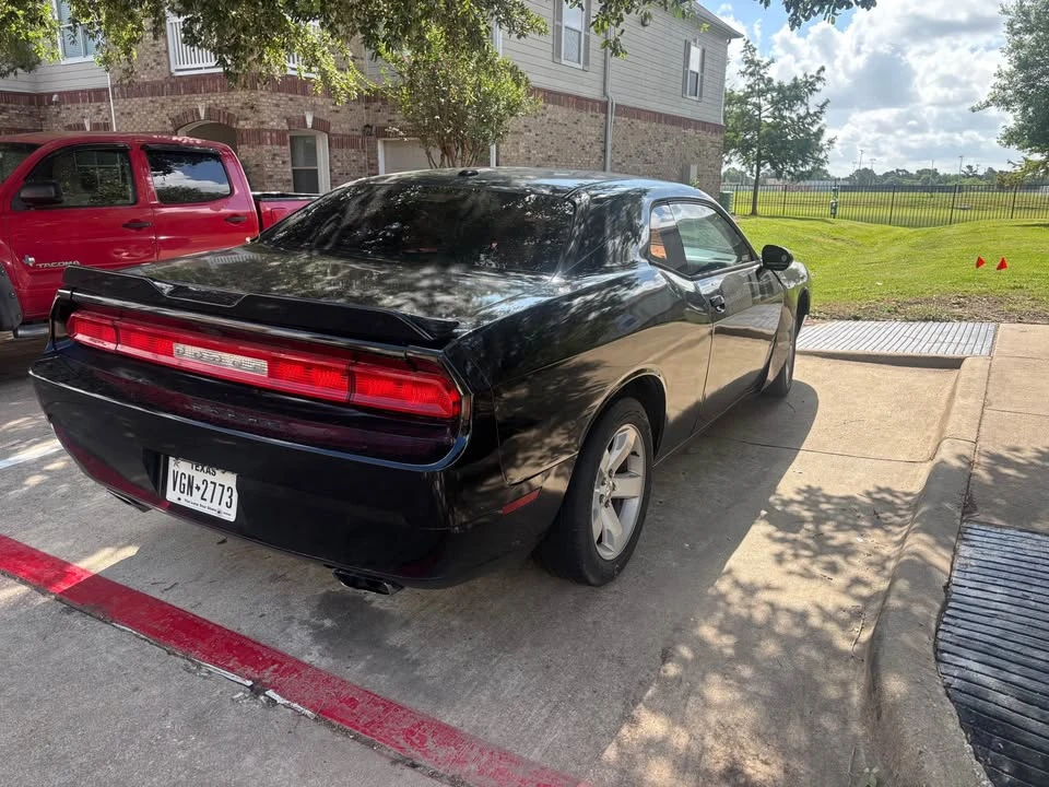 2012 Dodge Challenger 3rd Gen - Image 4 of 7
