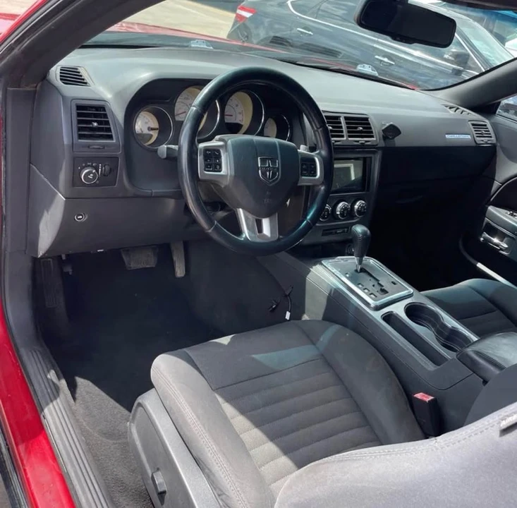 2012 Dodge Challenger 3rd Gen - Image 7 of 10