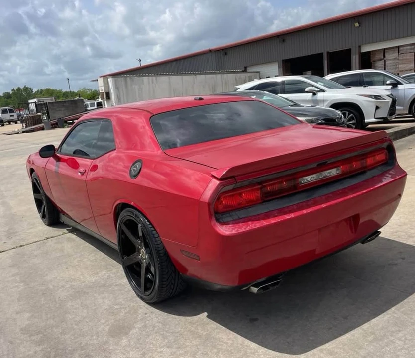 2012 Dodge Challenger 3rd Gen - Image 5 of 10