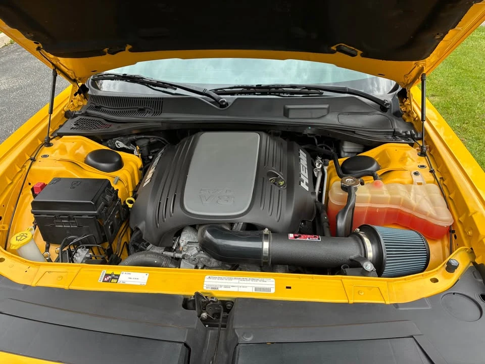 2012 Dodge Challenger 3rd Gen - Image 5 of 8