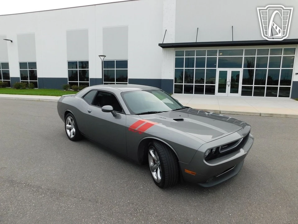 2012 Dodge Challenger 3rd Gen - Image 10 of 12