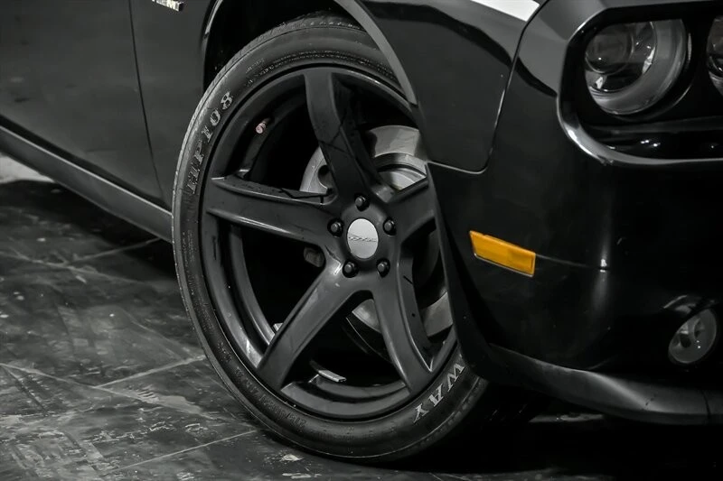 2012 Dodge Challenger 3rd Gen - Image 3 of 12